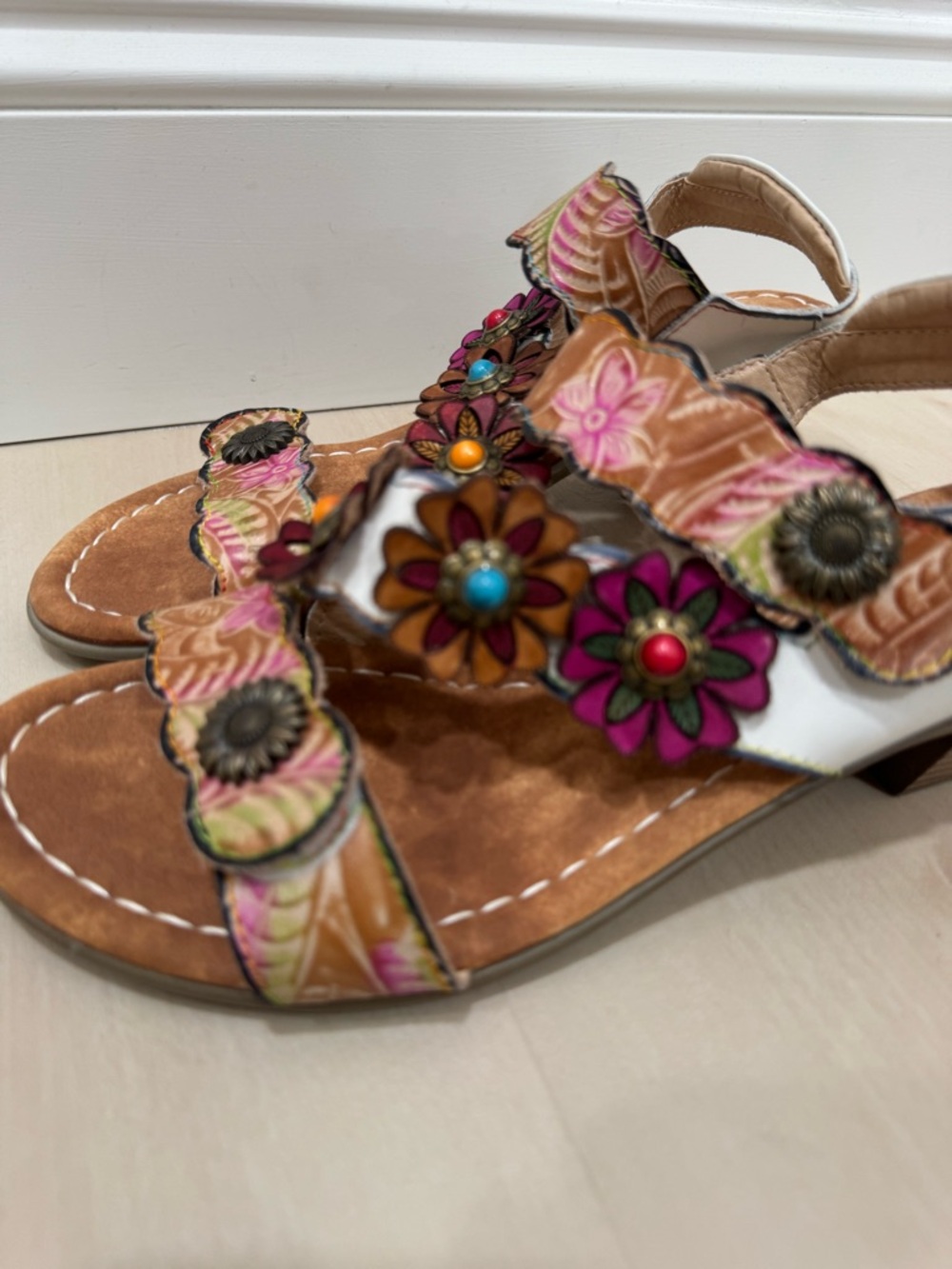 Spring Step White Multicolor Floral Leather Sandals - Picture 4 of 16